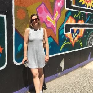 Meet your Posher, Lauren